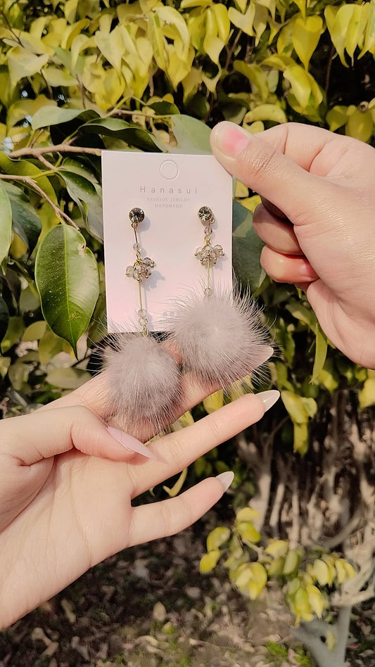 Chic Brown Far Earrings-Lightweight & Stylish